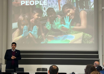 Em Zurique, governador expõe sobre oportunidades para investimentos sustentáveis e baseados na flore