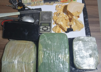 “Piloto de fuga” tenta escapar de policiais, mas vai parar atrás das grades, em Parauapebas.