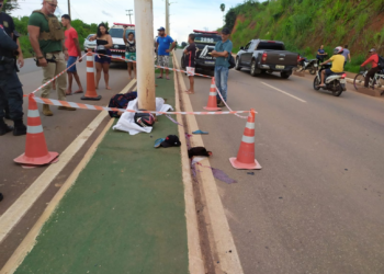 Em Parauapebas, homem morre ao transportar galinhas em moto, cair e bater a cabeça em poste