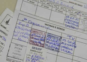 Intervalo da 3ª dose da vacina contra covid-19 será de quatro meses