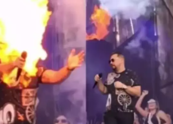 Xand Avião queima o rosto durante show em São Paulo