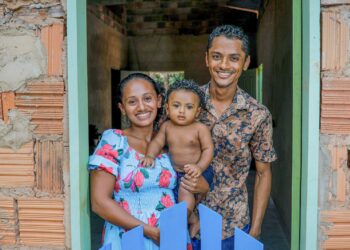 Prefeitura de Curionópolis entrega mais de 400 títulos definitivos de propriedade em Serra Pelada