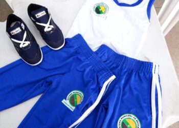 Alunos da rede municipal receberão kit uniforme escolar