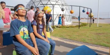 Canaã dos Carajás presencia fantástico eclipse solar e inaugura Planetário