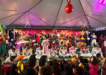 Uma noite mágica: 200 famílias do Bairro Vale do Canaã prestigiaram a Ceia do Canaã Natal da Família