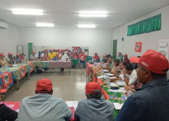 Comissão com mais de Trezentos trabalhadores participarão de uma reunião no INCRA- SR27 em Marabá