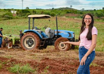 PREFEITURA DE CURIONÓPOLIS FORTALECE A AGRICULTURA FAMILIAR