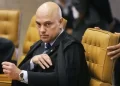 Moraes manda prender homem que quebrou relógio histórico do Planalto