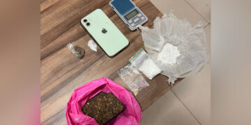 Casal é preso com combo de drogas: cocaína, crack e maconha