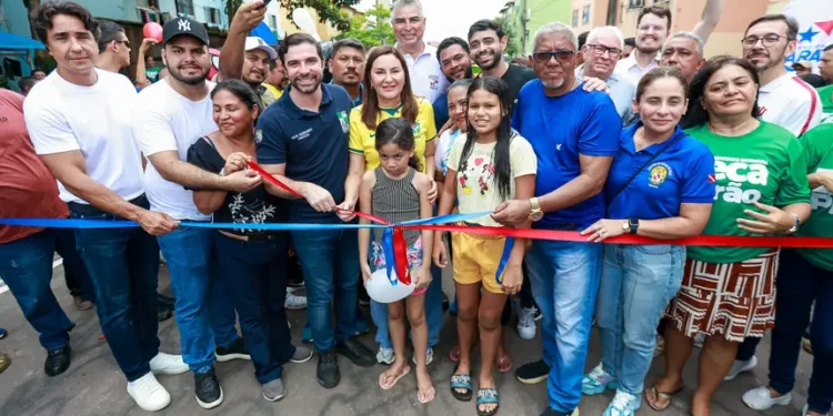 Governadora Hana Ghassan entrega obras do ‘Asfalto Por Todo o Pará’ no bairro do Tapanã, em Belém