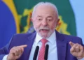 Lula cobra respeito e rejeita interferência dos EUA