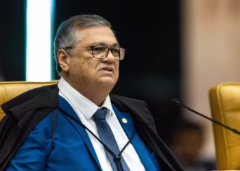 Dino aciona PF após TCU apontar R$ 55,4 milhões em emendas suspeitas